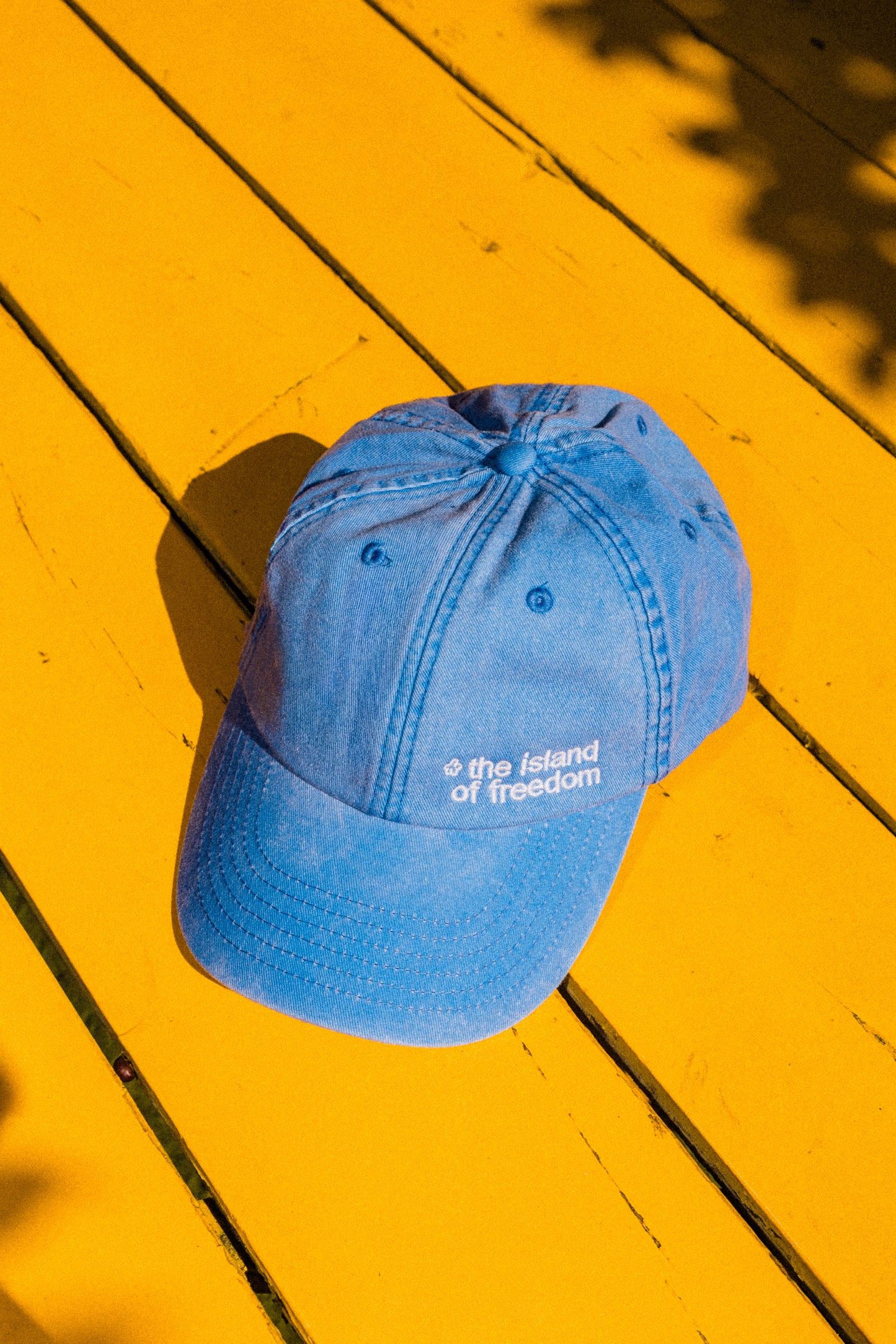 The Island of Freedom Cap